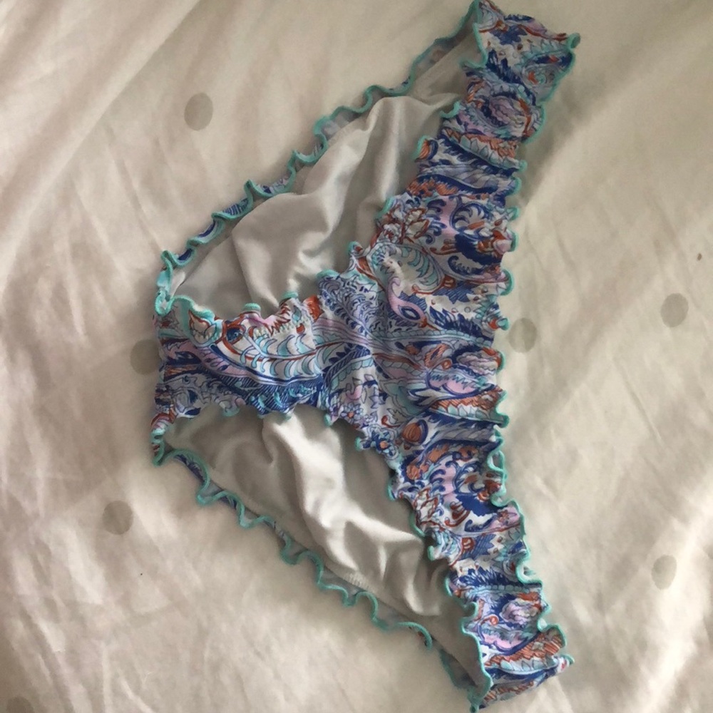 Bathing suit